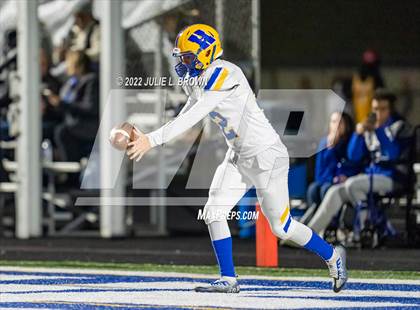 Thumbnail 3 in Homestead @ Hamilton Southeastern (IHSAA 6A Sectional semi-final) photogallery.
