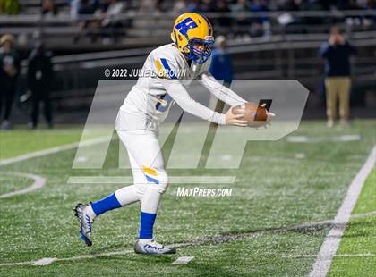Thumbnail 3 in Homestead @ Hamilton Southeastern (IHSAA 6A Sectional semi-final) photogallery.