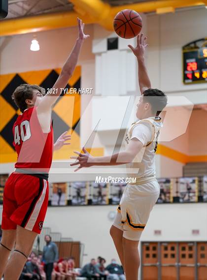 Thumbnail 3 in Center Grove @ Avon photogallery.