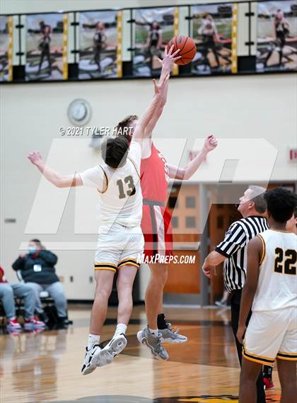 Thumbnail 3 in Center Grove @ Avon photogallery.