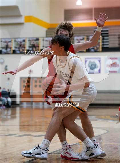 Thumbnail 1 in Center Grove @ Avon photogallery.