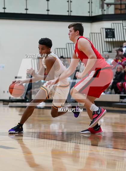 Thumbnail 1 in Center Grove @ Avon photogallery.