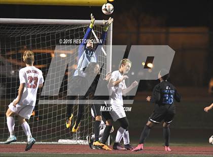 Thumbnail 3 in Palos Verdes vs. Clovis (West Coast Showcase) photogallery.