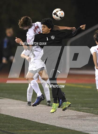 Thumbnail 2 in Palos Verdes vs. Clovis (West Coast Showcase) photogallery.