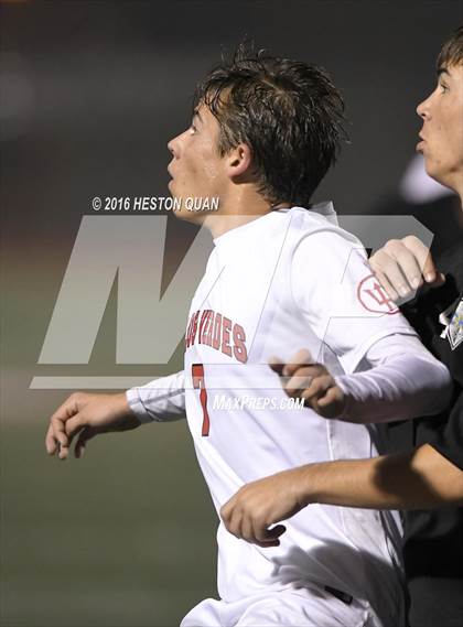 Thumbnail 2 in Palos Verdes vs. Clovis (West Coast Showcase) photogallery.