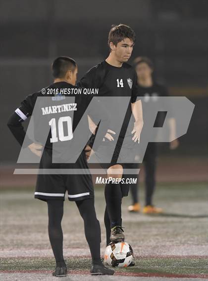 Thumbnail 2 in Palos Verdes vs. Clovis (West Coast Showcase) photogallery.