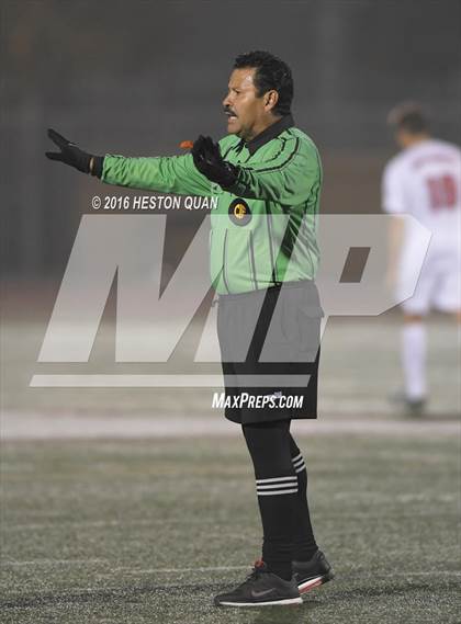 Thumbnail 3 in Palos Verdes vs. Clovis (West Coast Showcase) photogallery.