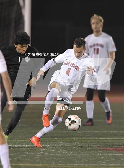 Thumbnail 3 in Palos Verdes vs. Clovis (West Coast Showcase) photogallery.