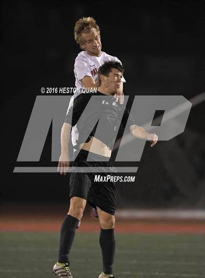 Thumbnail 3 in Palos Verdes vs. Clovis (West Coast Showcase) photogallery.