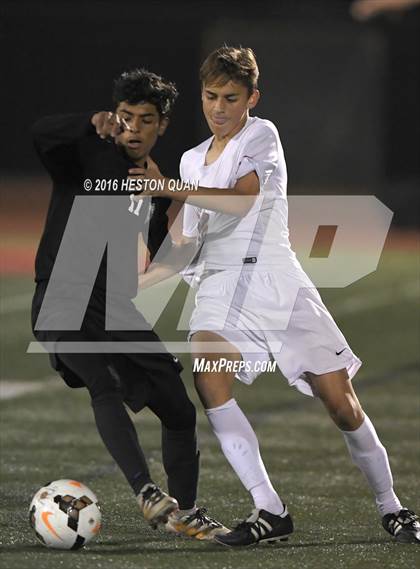 Thumbnail 1 in Palos Verdes vs. Clovis (West Coast Showcase) photogallery.