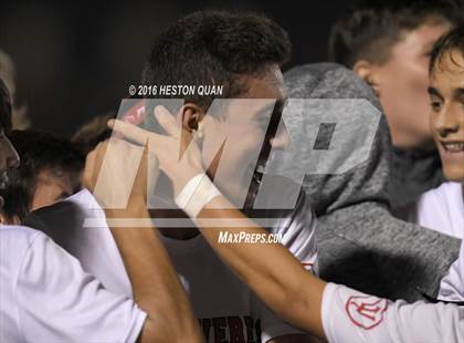 Thumbnail 1 in Palos Verdes vs. Clovis (West Coast Showcase) photogallery.