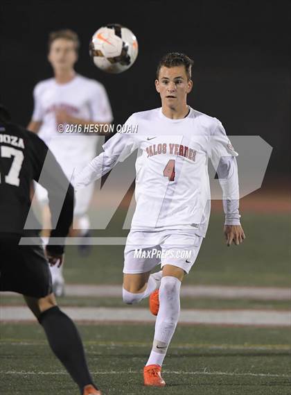 Thumbnail 2 in Palos Verdes vs. Clovis (West Coast Showcase) photogallery.