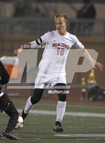 Thumbnail 3 in Palos Verdes vs. Clovis (West Coast Showcase) photogallery.