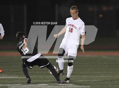 Thumbnail 2 in Palos Verdes vs. Clovis (West Coast Showcase) photogallery.