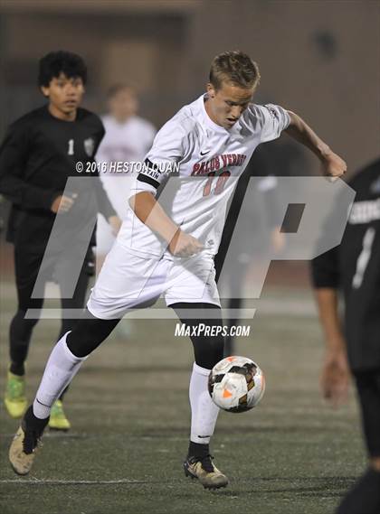 Thumbnail 1 in Palos Verdes vs. Clovis (West Coast Showcase) photogallery.