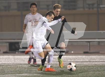 Thumbnail 3 in Palos Verdes vs. Clovis (West Coast Showcase) photogallery.