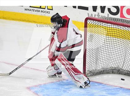 Thumbnail 2 in Newington Co-op vs. Masuk (CIAC DIII Final) photogallery.
