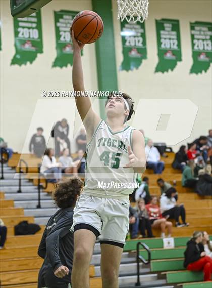 Thumbnail 2 in Madison-Grant @ Yorktown photogallery.