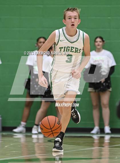 Thumbnail 3 in Madison-Grant @ Yorktown photogallery.