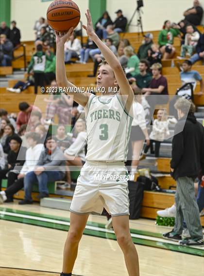 Thumbnail 1 in Madison-Grant @ Yorktown photogallery.