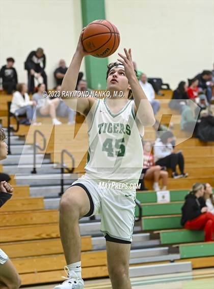 Thumbnail 1 in Madison-Grant @ Yorktown photogallery.