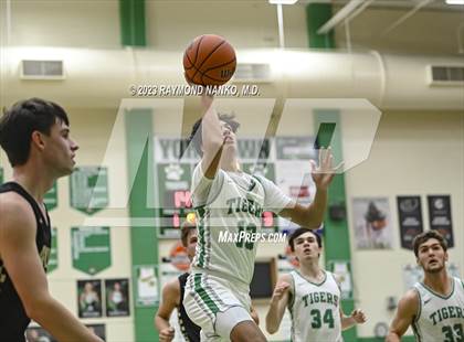 Thumbnail 1 in Madison-Grant @ Yorktown photogallery.