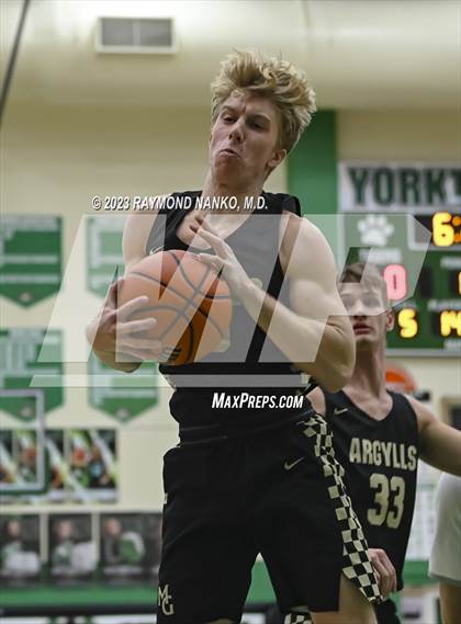 Thumbnail 1 in Madison-Grant @ Yorktown photogallery.