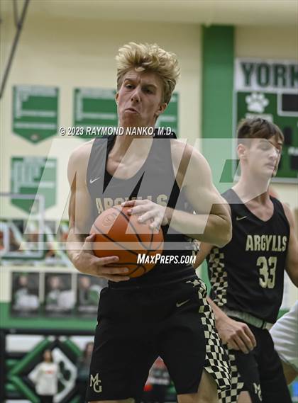 Thumbnail 2 in Madison-Grant @ Yorktown photogallery.