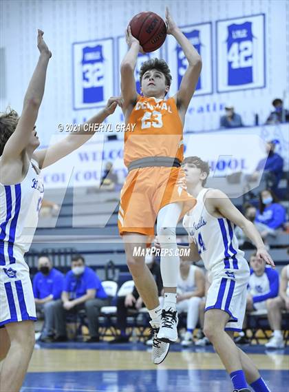 Thumbnail 1 in Sullivan Central @ Unicoi County photogallery.