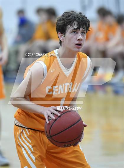 Thumbnail 3 in Sullivan Central @ Unicoi County photogallery.