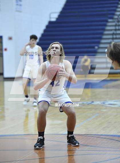 Thumbnail 2 in Sullivan Central @ Unicoi County photogallery.