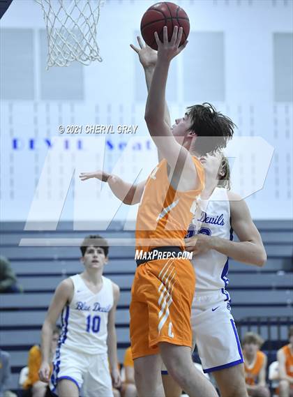 Thumbnail 3 in Sullivan Central @ Unicoi County photogallery.