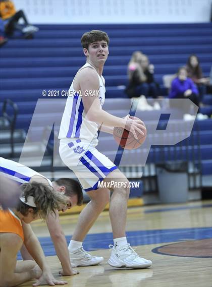 Thumbnail 2 in Sullivan Central @ Unicoi County photogallery.