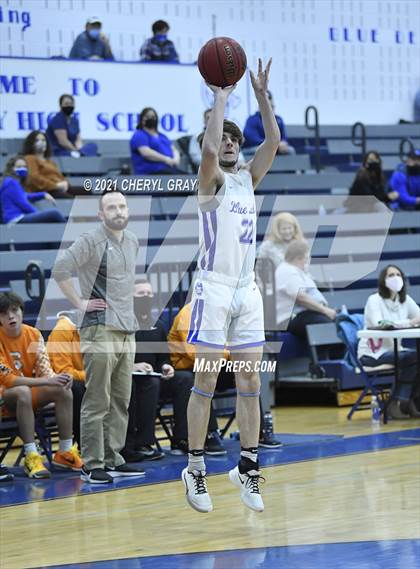 Thumbnail 1 in Sullivan Central @ Unicoi County photogallery.