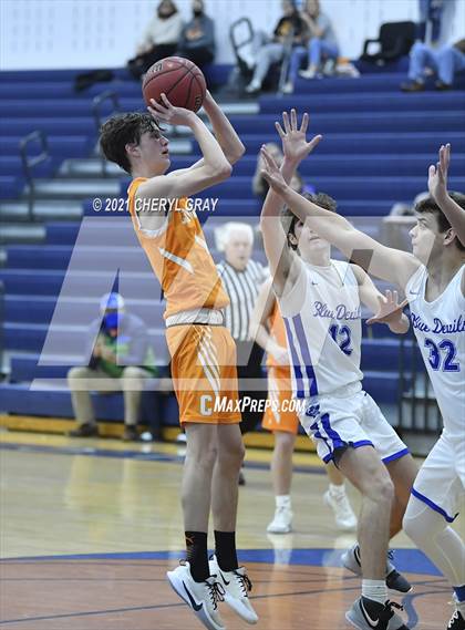 Thumbnail 2 in Sullivan Central @ Unicoi County photogallery.