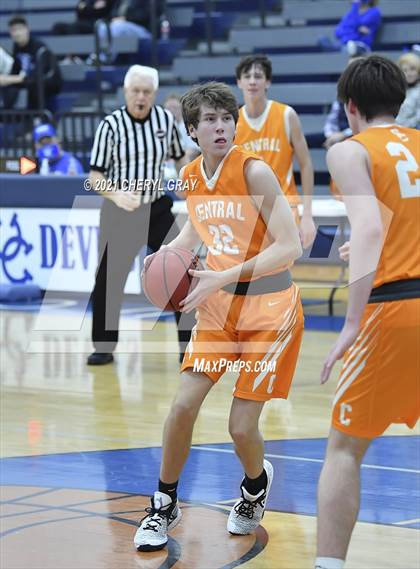 Thumbnail 2 in Sullivan Central @ Unicoi County photogallery.