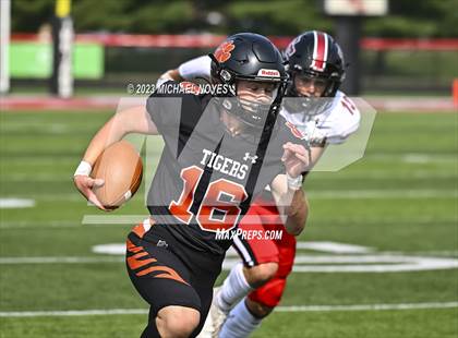 Thumbnail 2 in Lawrenceburg @ East Central photogallery.