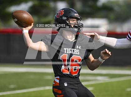 Thumbnail 1 in Lawrenceburg @ East Central photogallery.