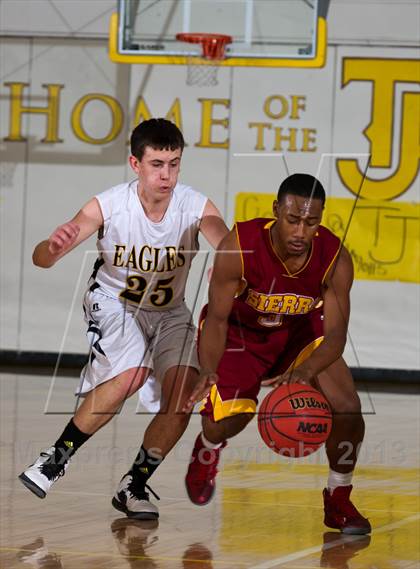 Thumbnail 2 in Thompson Valley vs. Sierra (CHSAA 4A State Tournament Round 2) photogallery.