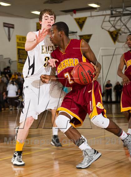 Thumbnail 2 in Thompson Valley vs. Sierra (CHSAA 4A State Tournament Round 2) photogallery.