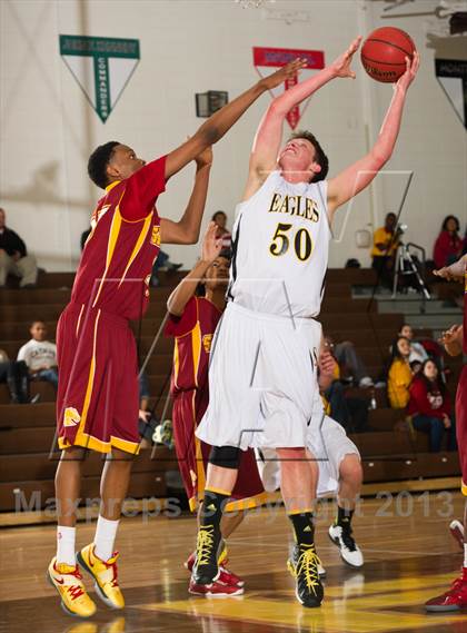Thumbnail 2 in Thompson Valley vs. Sierra (CHSAA 4A State Tournament Round 2) photogallery.