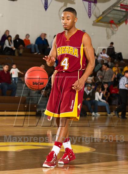 Thumbnail 3 in Thompson Valley vs. Sierra (CHSAA 4A State Tournament Round 2) photogallery.