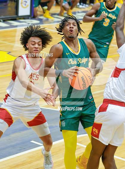 Thumbnail 1 in Holy Innocents Episcopal vs. Oak Ridge (Tournament of Champions) photogallery.
