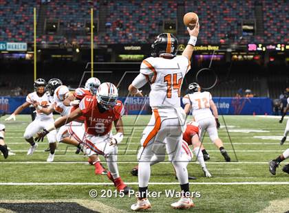 Thumbnail 1 in Catholic-B.R. vs. Archbishop Rummel (LHSAA Divison 1 Final) photogallery.