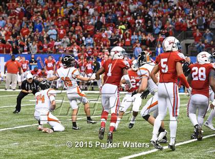 Thumbnail 3 in Catholic-B.R. vs. Archbishop Rummel (LHSAA Divison 1 Final) photogallery.