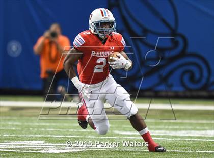 Thumbnail 3 in Catholic-B.R. vs. Archbishop Rummel (LHSAA Divison 1 Final) photogallery.