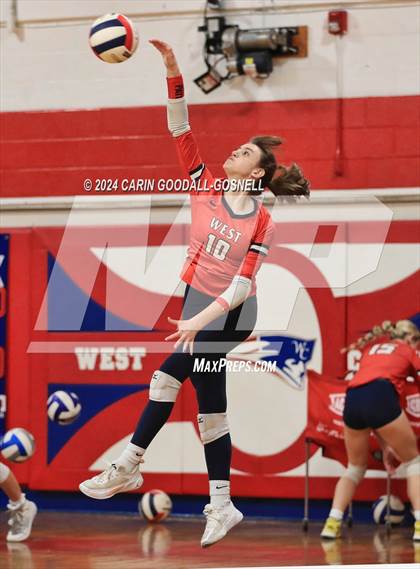 Thumbnail 3 in Durham School of the Arts @ West Carteret, NCHSAA Round 1 photogallery.