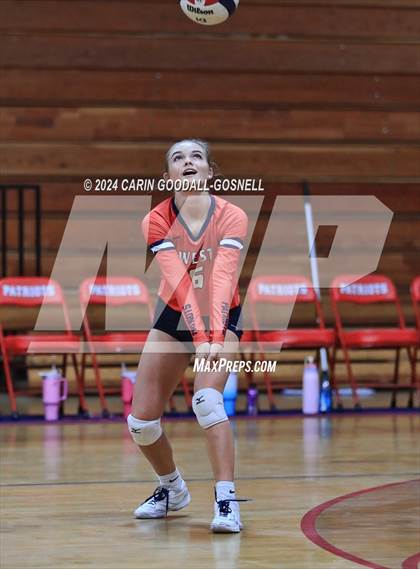 Thumbnail 1 in Durham School of the Arts @ West Carteret, NCHSAA Round 1 photogallery.