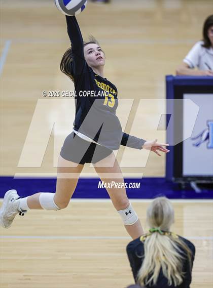 Thumbnail 1 in Sequoyah vs. Creekview (Region 6AAAAA 3rd Place) photogallery.
