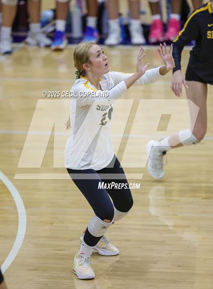 Thumbnail 3 in Sequoyah vs. Creekview (Region 6AAAAA 3rd Place) photogallery.
